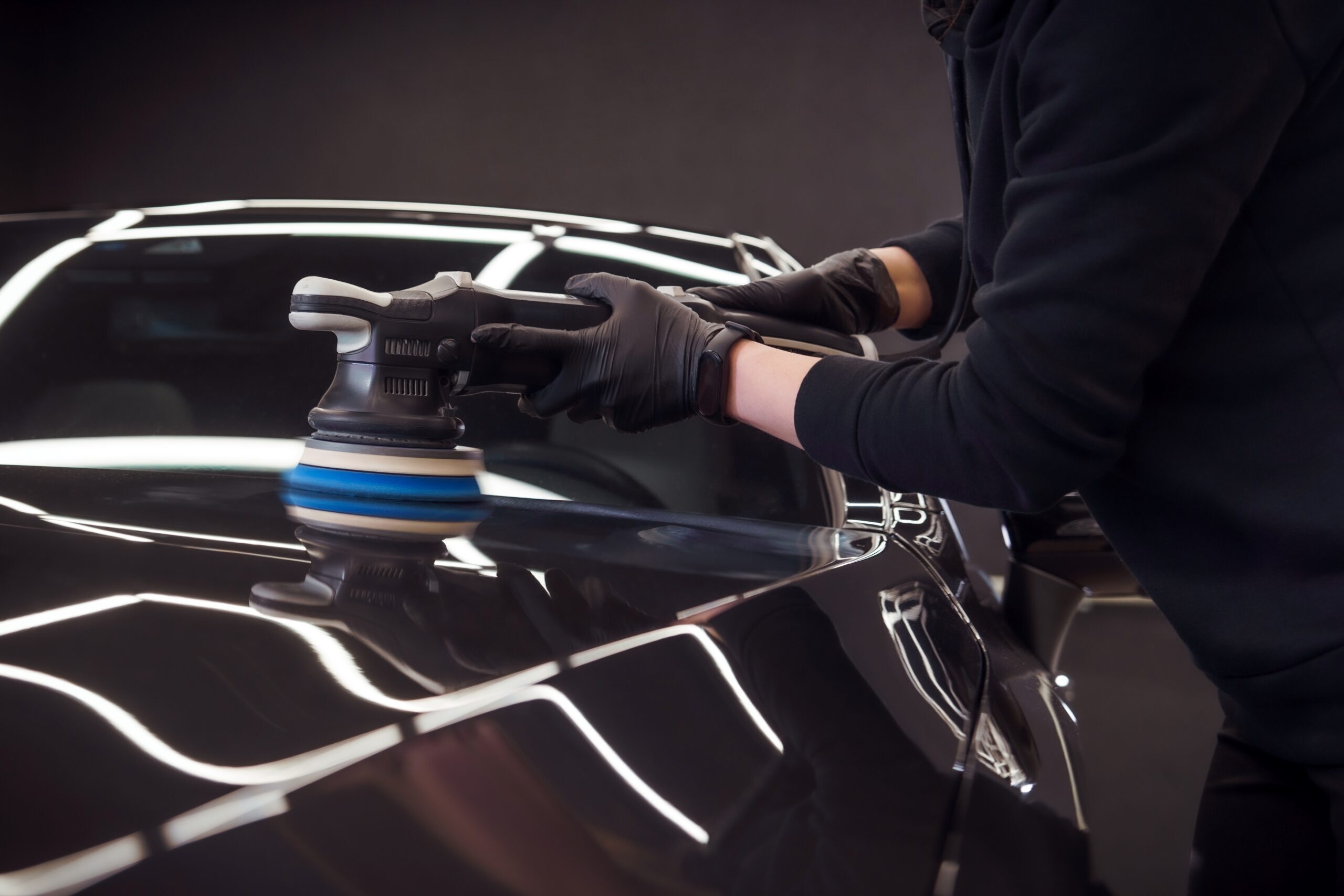 What is included in a full car detail?